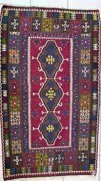 Semi-Antique Tribal Anatolian Kilim |185x110cm - Oriental Rug